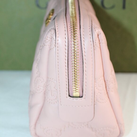 NWT Gucci Matelasse Beauty Cosmetic Case Toiletry Bag GG Embossed Zip Top 726047 - Picture 7 of 10